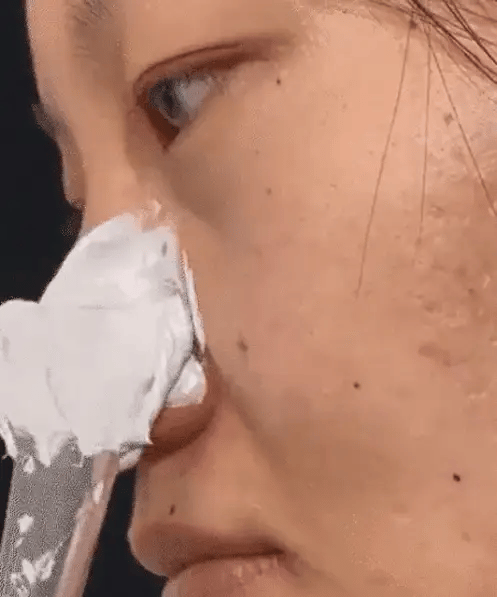 🏆Limited time offer⚡Niacinamide Purifying Whitening Cleanser